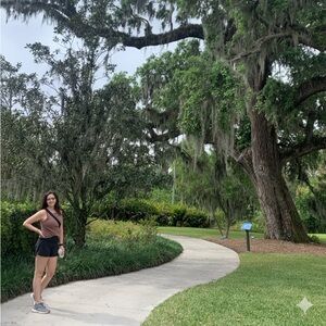 Hi welcome. I’m Caitlin 🤍